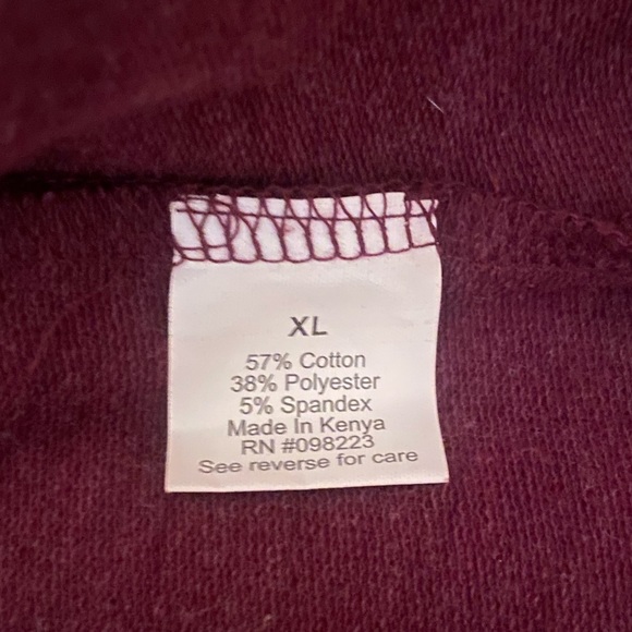 Women’s Maroon Casual Zip Vest - Picture 4 of 5